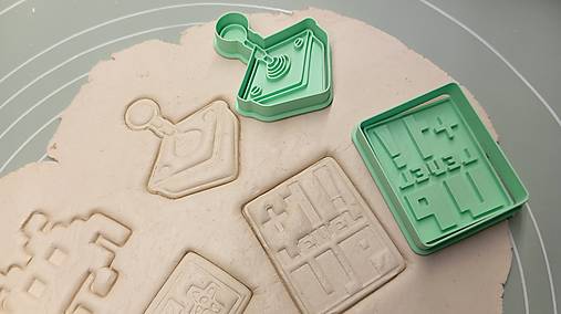 RETRO ARCADE COLLECTION - vykrajovačky set