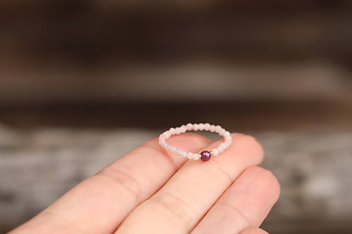 Prsteň opál, rubín