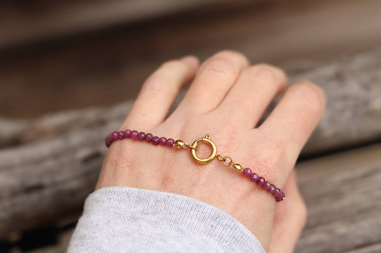 Náramok rubín