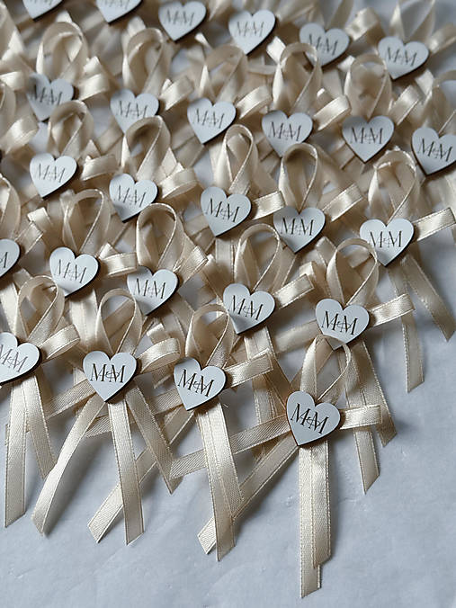 Svadobné pierka - Svadobné pierka s iniciálkami a dvojitou stužkou béžové - 18160055_