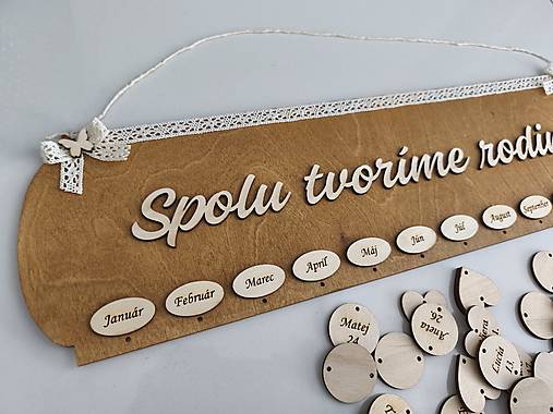 Dekorácie - Rodinný kalendár , spolu tvoríme rodinu - 18160839_