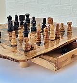 Iné - Ručne vyrezávané šachy z olivového dreva so zásuvkami  - 18161499_