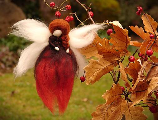 Dekorácie - víla Gaštanka + krabička - 18163109_