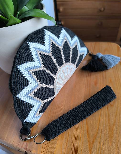 Listová kabelka Nr.352 Tmavá elegancia