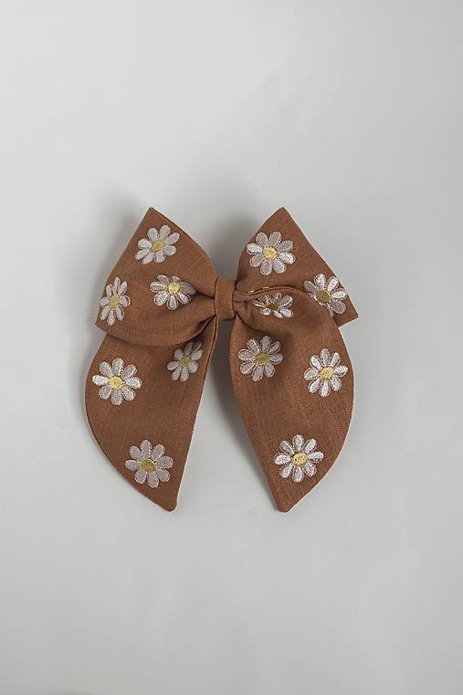 Ozdoby do vlasov - Vyšívaná ľanová mašľa Margarétka (Tehlová) - 18165742_