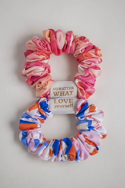 Ozdoby do vlasov - Strakatá gumička Love Yourself - 18165796_