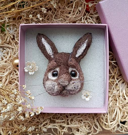 Brošne - Plstená brošňa zajíček - 18164727_