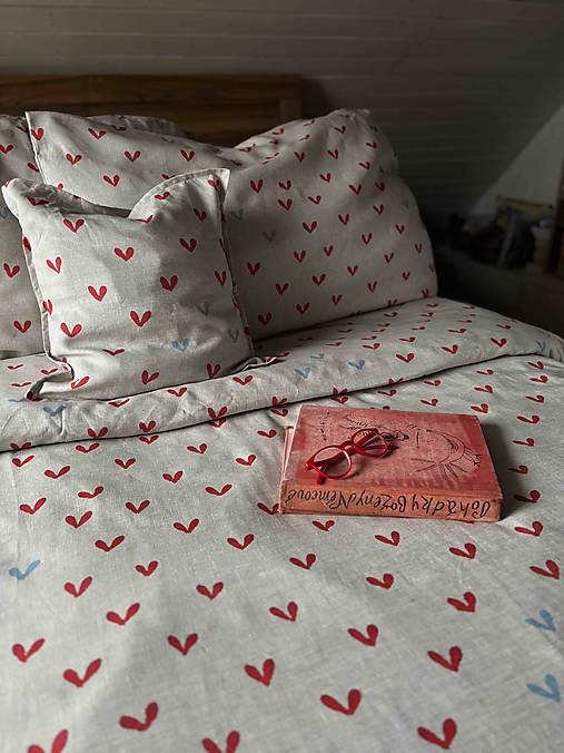 Úžitkový textil - Lněné povlečení ,,Srdíčka" - 18166648_