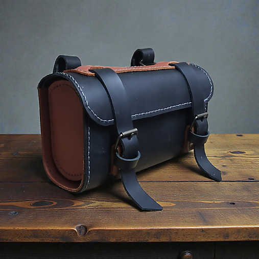 Kožená kapsička na bicykel