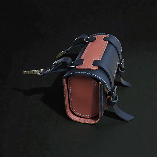 Kožená kapsička na bicykel