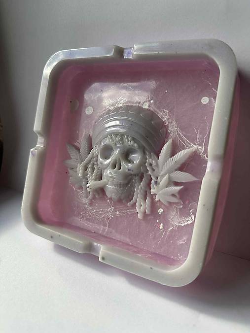 Iné doplnky - Ručne robený popolník zo živice - vzor 5 - 18166597_