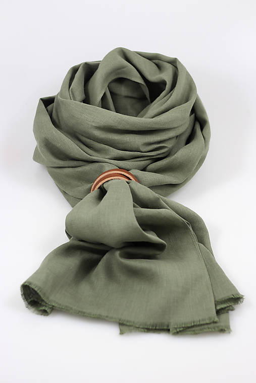 Elegantná olivovozelená šatka zo 100% ľanu s koženým remienkom