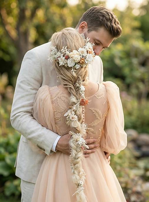 Kvetinová aplikácia na hrebienku a klipy "ševelenie vetra"