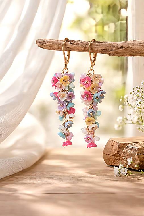 Náušnice - Visiace náušnice s pestrofarebnými kvietkami, nerezová oceľ - 18169646_