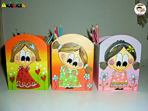 Dekorácie - Stojany - na ceruzky - 18173642_