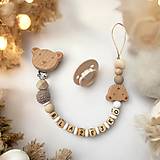 Detské doplnky - Retiazka na cumlík s menom  (meno s diakritikou, dĺžka mena 6-8 písmen) - 18171922_