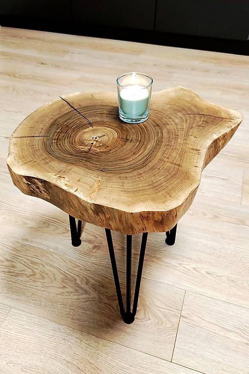 Nábytok - ​Dizajnový nočný alebo odkladací stolík z masívneho orecha - 18173919_