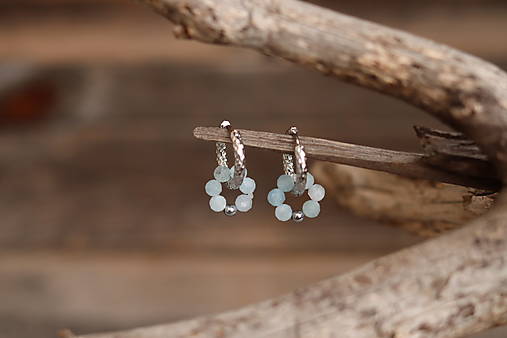 Náušnice kruhy akvamarín