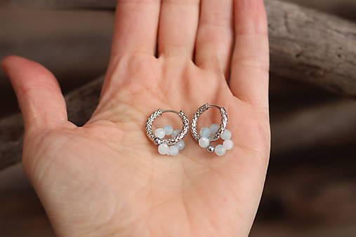 Náušnice kruhy akvamarín