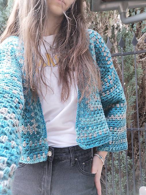 Svetre a kardigány - Háčkovaný kardigán - 18171835_