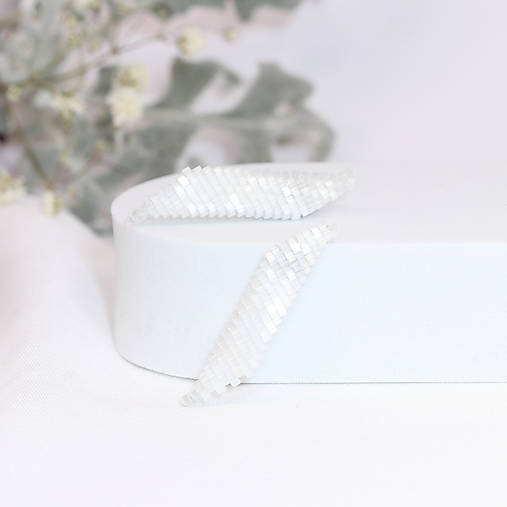 Lineárne napichovacie náušnice