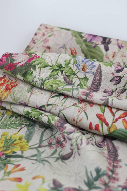 Dámska prírodná šatka zo 100% ľanu s kvetmi "BohoFloral"