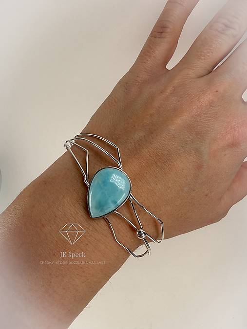 Strieborný 925/1000 náramok s larimarom