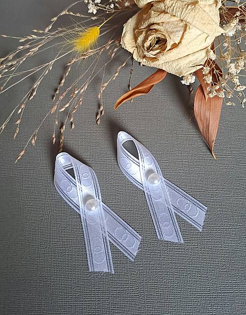 Svadobné pierka - Biele pierka s potlačou "obrúčky" - 18177227_