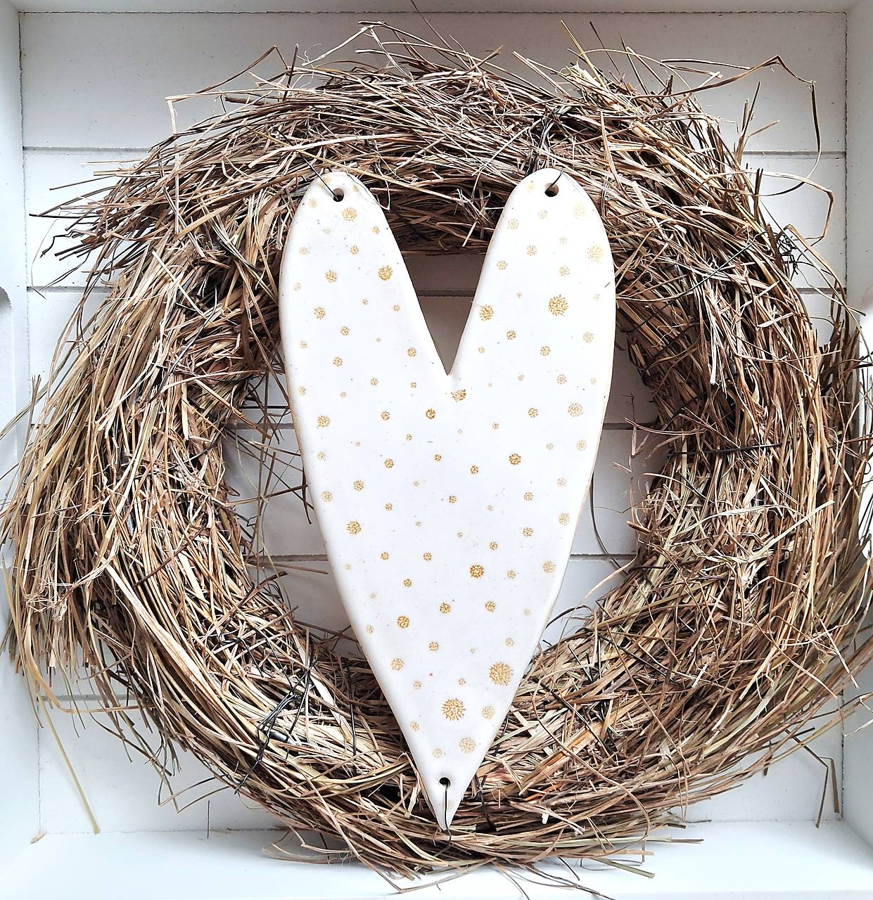 Prírodný veniec s keramickým srdiečkom 2.