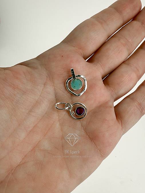 Strieborný 925/1000 prívesok s amazonitom, alebo ametystom