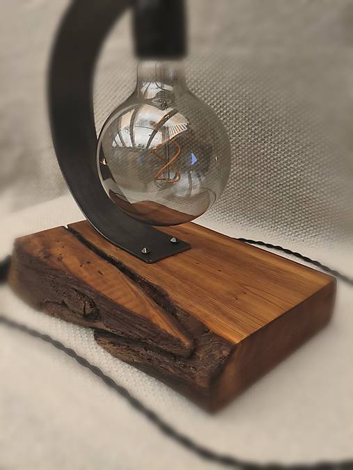 Lampa nočná industriálna