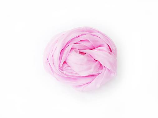 Šály a nákrčníky - "cold rose" hodvábny šál skladom - 18184852_
