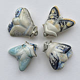 Brošne - Nočné motýle sivé. - 18184614_