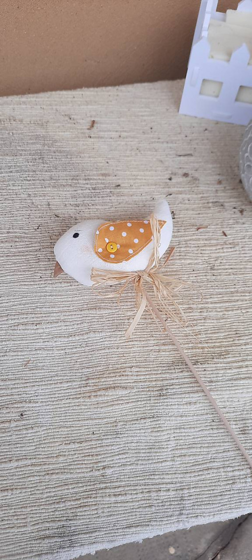 Dekorácie - Jarná dekorácia vtáčik - zápich (Horčicová) - 18188990_