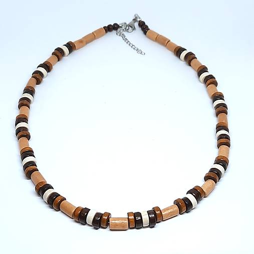 Pánsky náhrdelník z drevených korálok