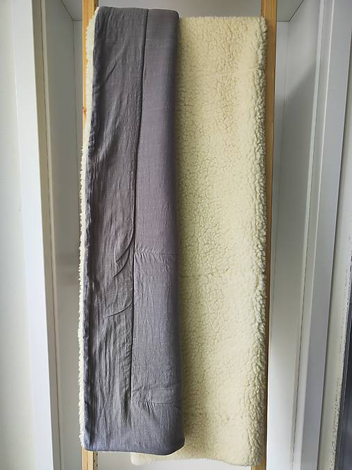 Úžitkový textil - 100% Ovčie runo Merino vo vlase Baranček Deka vlnená Elegant 100% ľan šedý - 18187628_