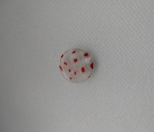 Korálky - Millefiori placka 18mm  (Biela s červeným kvetom) - 18188701_