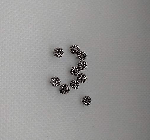 Korálky - Korálka margarétka (Platina) - 18188912_