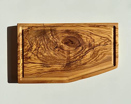 Olivová doska s drážkou