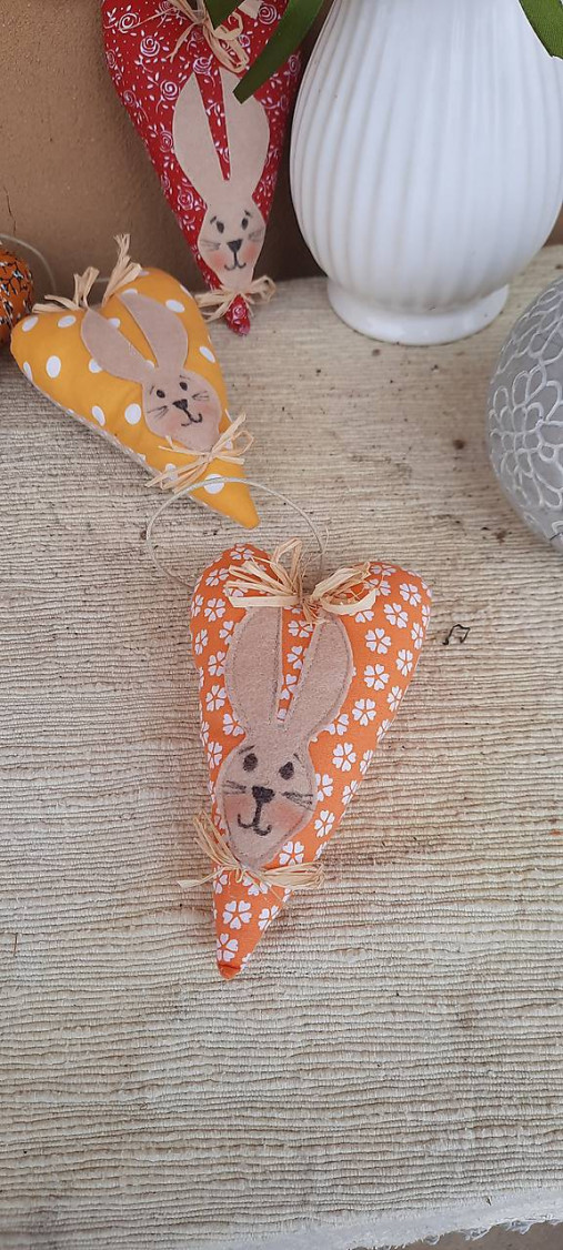 Dekorácie - Srdiečko so zajacom (Oranžová) - 18191018_