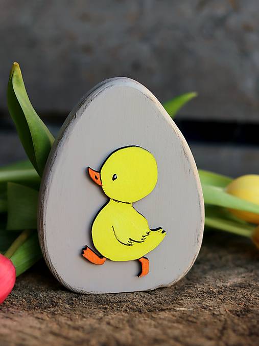 Stojace drevené veľkonočné vajíčka