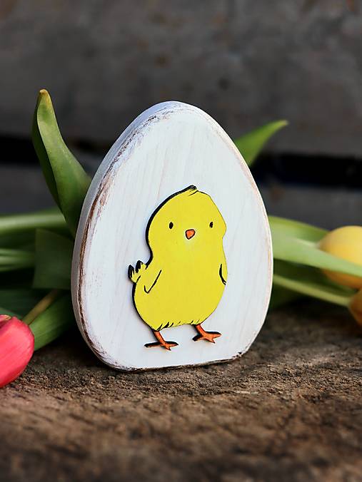 Stojace drevené veľkonočné vajíčka