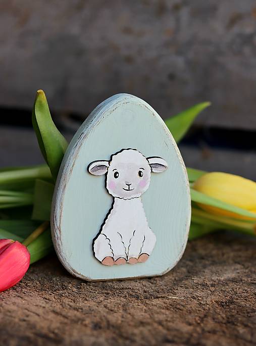 Stojace drevené veľkonočné vajíčka