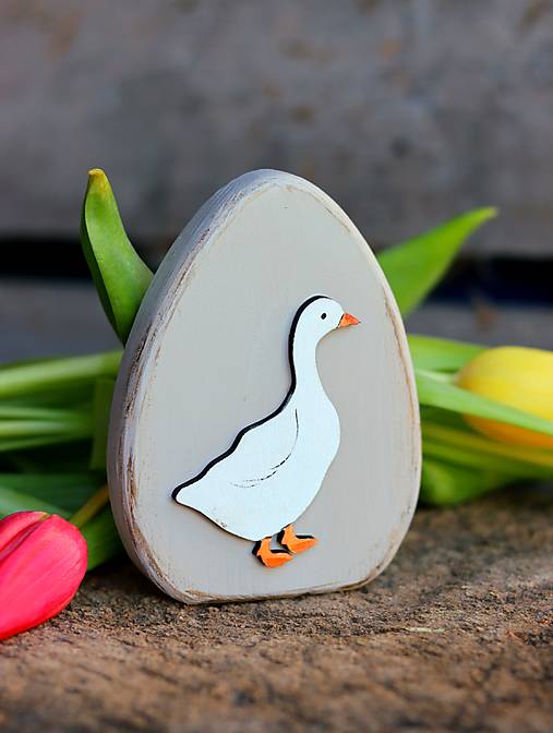 Stojace drevené veľkonočné vajíčka