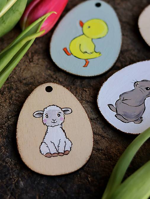 Drevené vajíčka na zavesenie