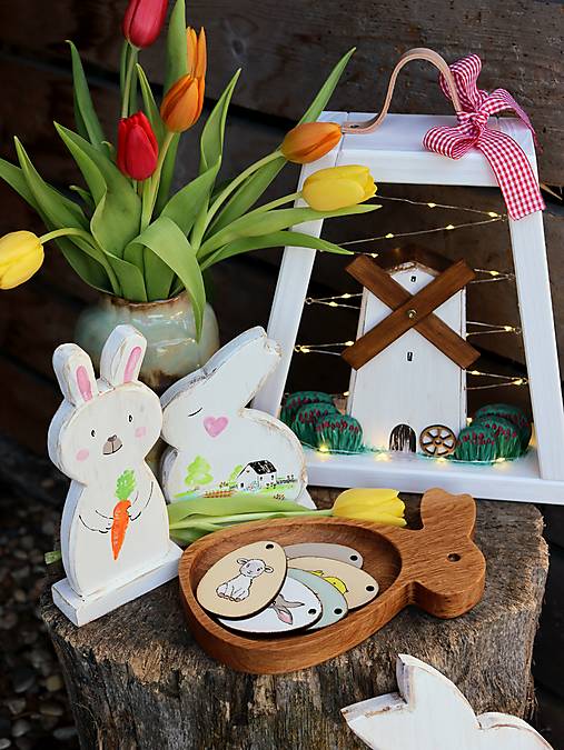 Drevený zajačik s mrkvičkou