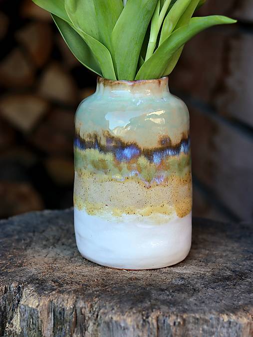 Keramická váza "posledný sneh"