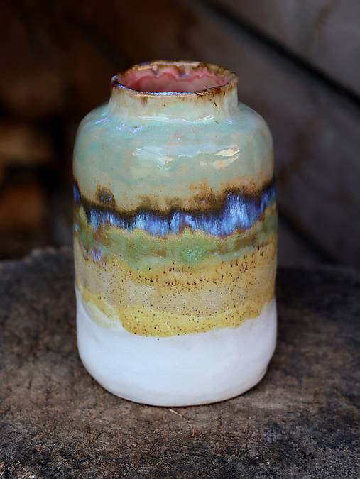 Keramická váza "posledný sneh"