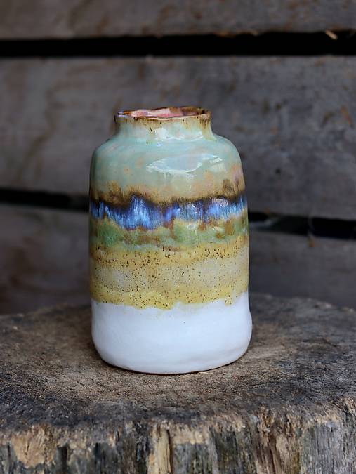 Keramická váza "posledný sneh"