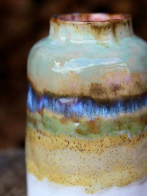 Keramická váza "posledný sneh"